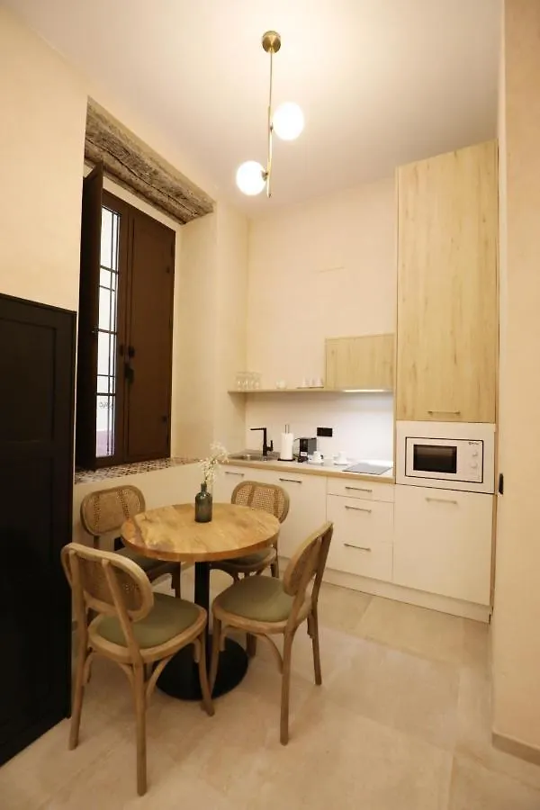 Aparthotel Casa Senorial Del Siglo XVIII Siviglia